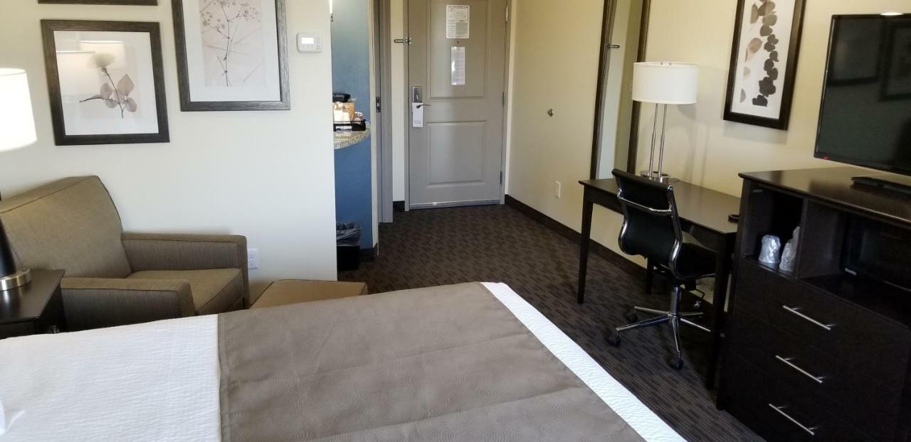 Americinn By Wyndham North Hotel