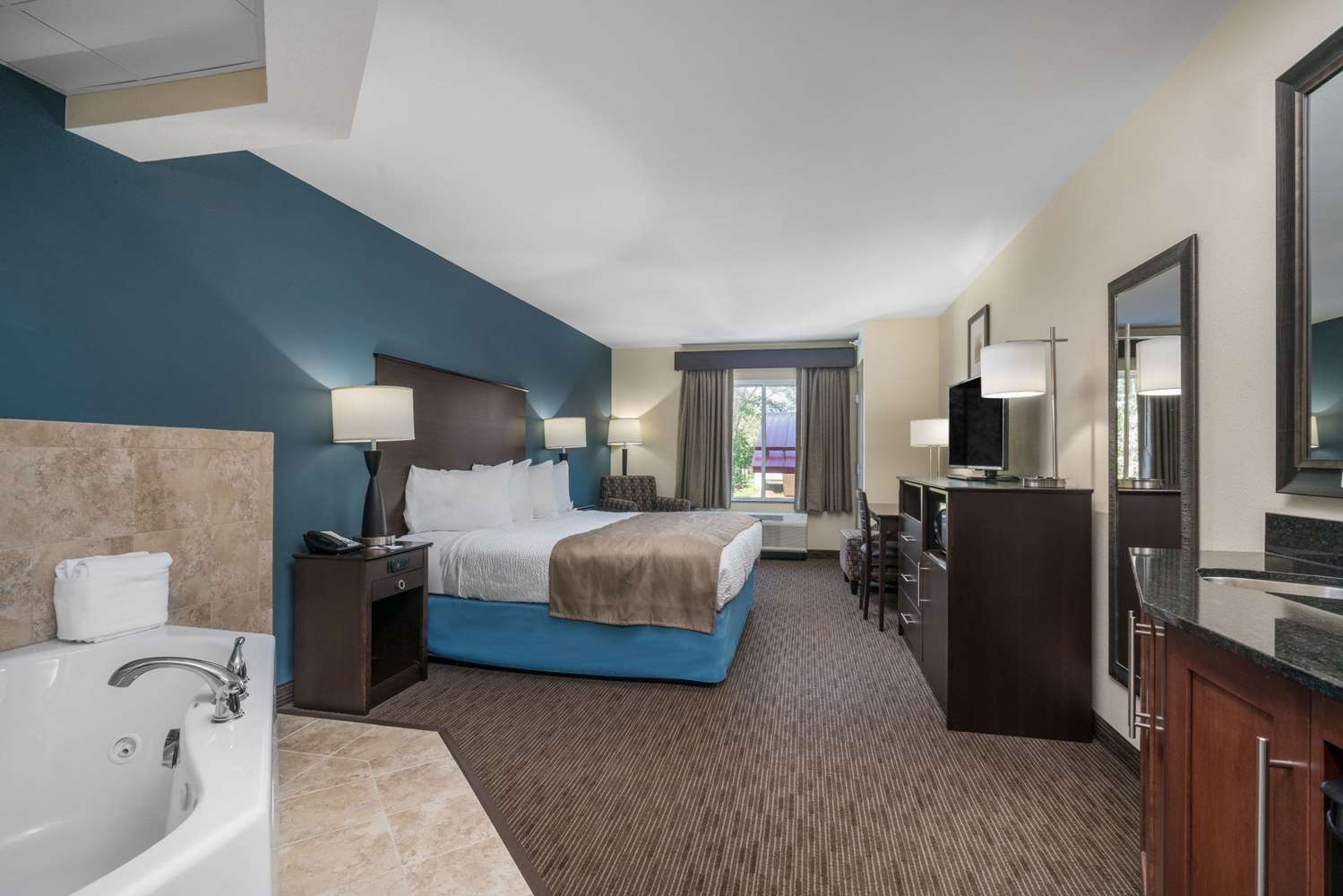 Hotel Americinn By Wyndham North